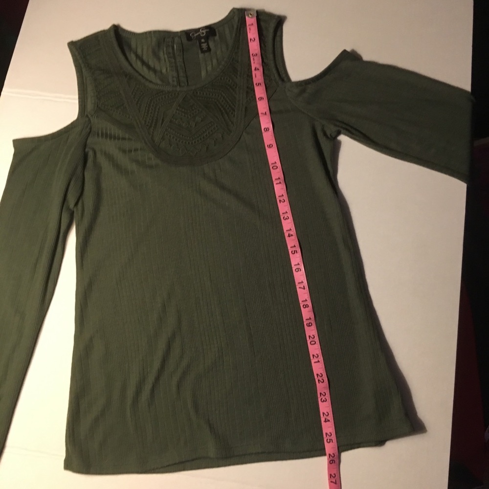 Jessica Simpson Cold-Shoulder Top - Picture 5 of 7